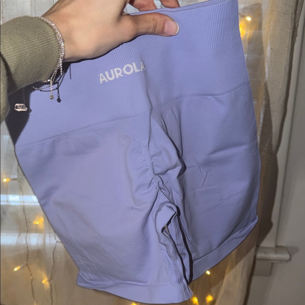 Aurora High-Rise Bike Shorts in Lavender - Picture 2 of 4